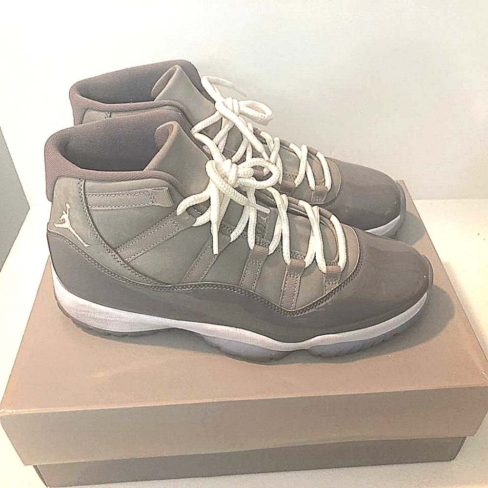 Air Jordan 11 cool grey - size 11